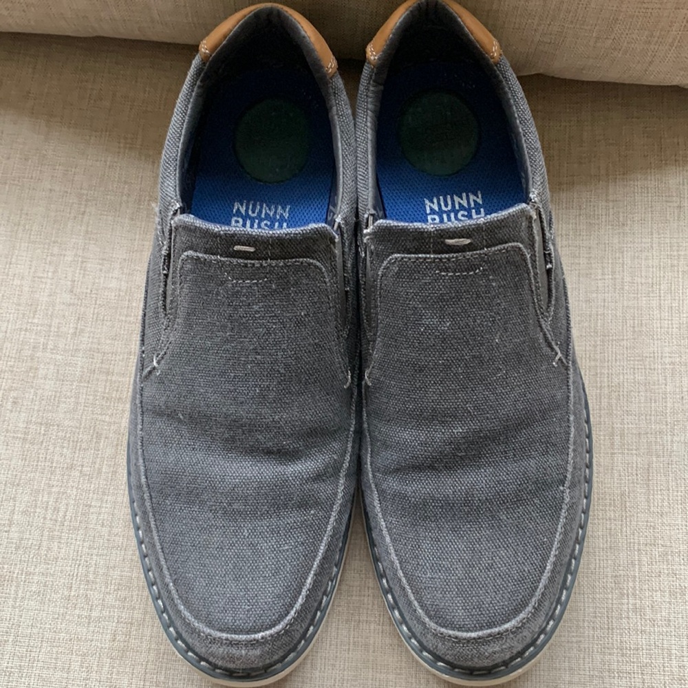 Mens Nunn Bush slip on shoes, size 8